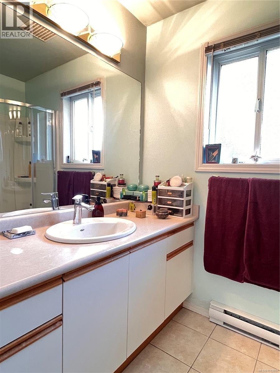  1113 Rock Street, Saanich