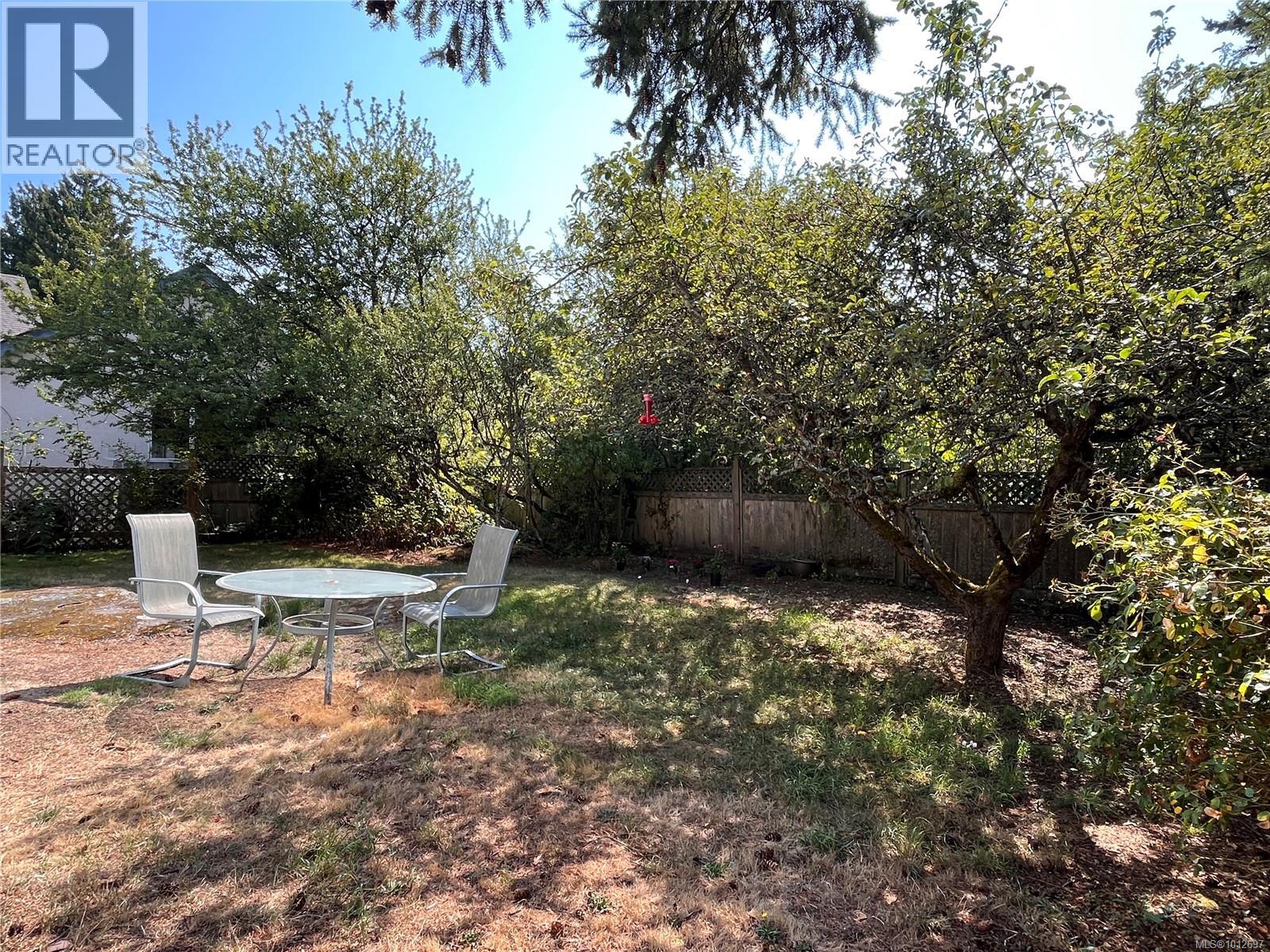  1113 Rock Street, Saanich