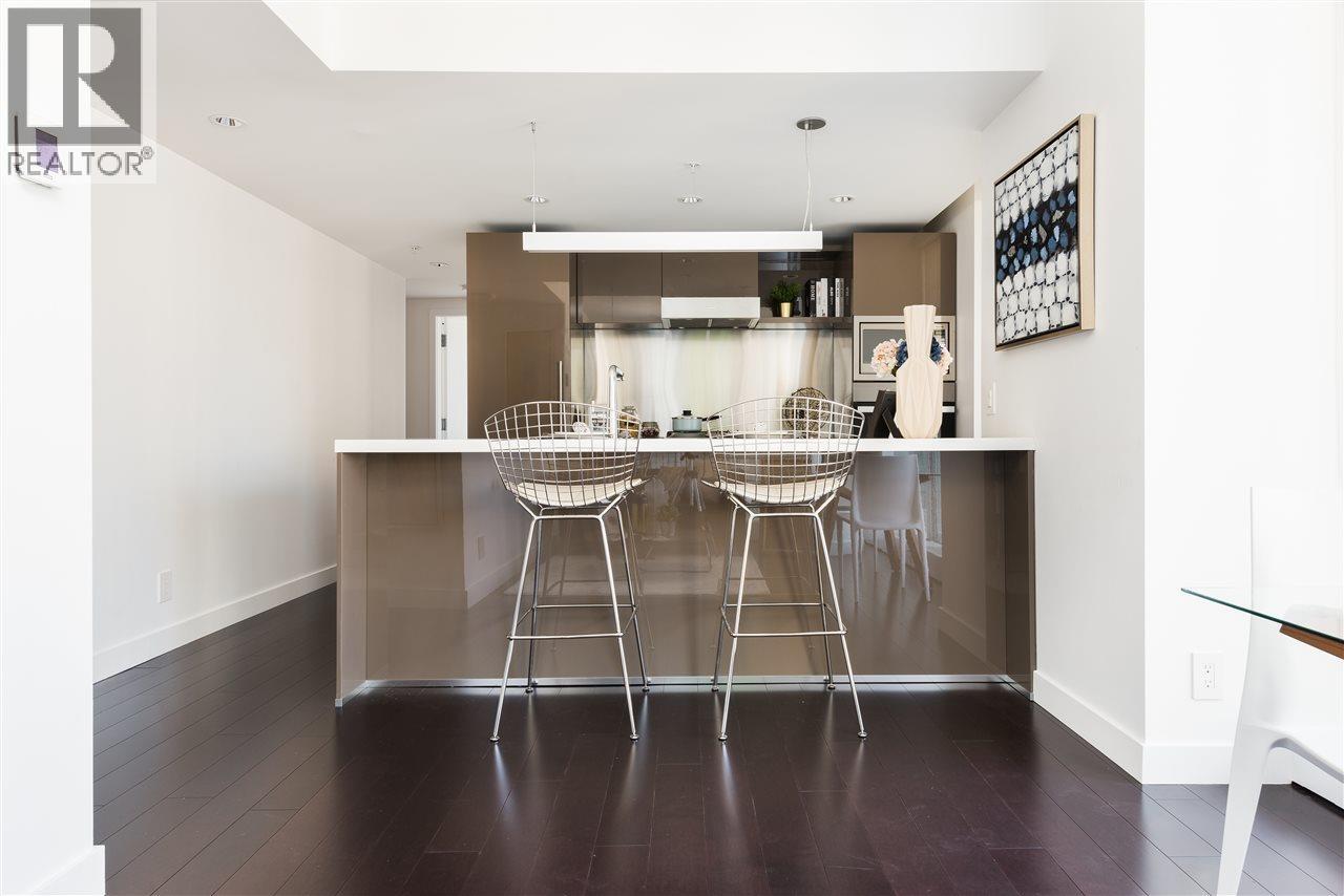 1001 777 RICHARDS STREET, Vancouver
