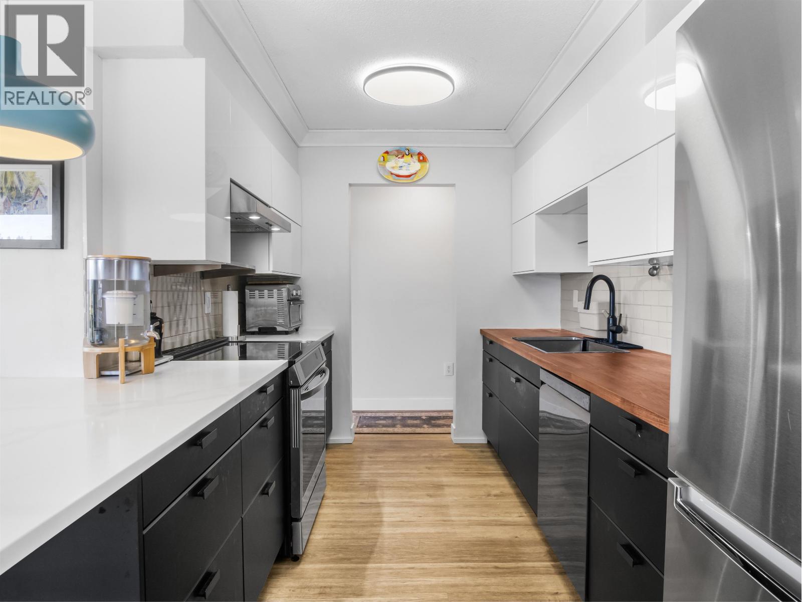 306 134 W 20TH STREET, North Vancouver