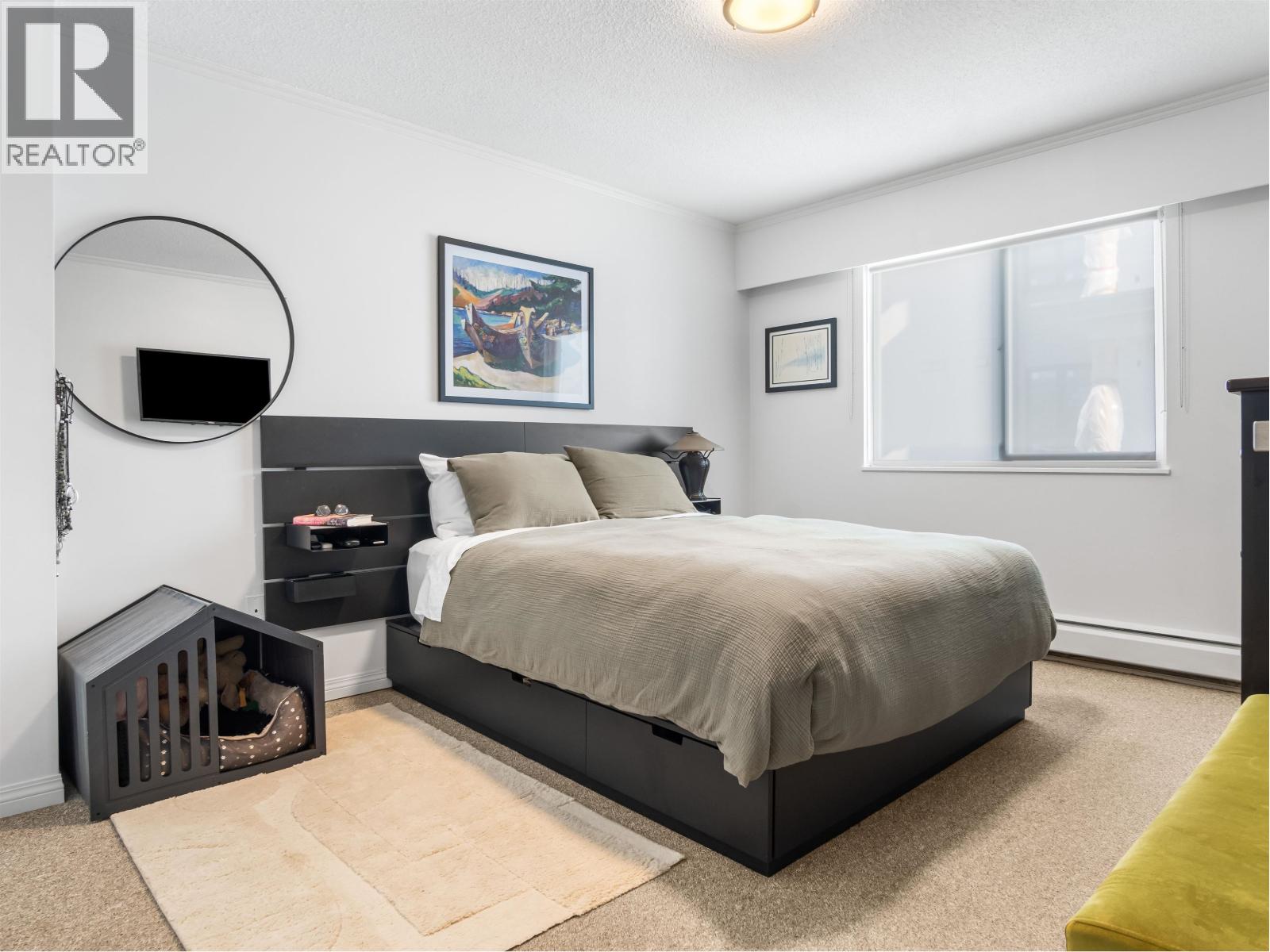 306 134 W 20TH STREET, North Vancouver