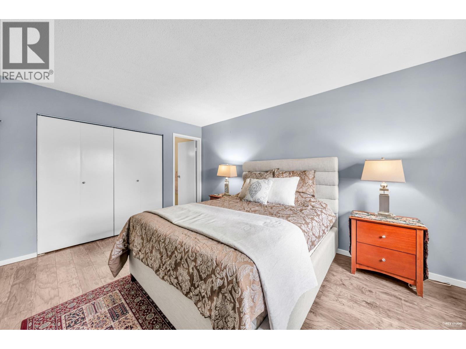 302 371 ELLESMERE AVENUE, Burnaby