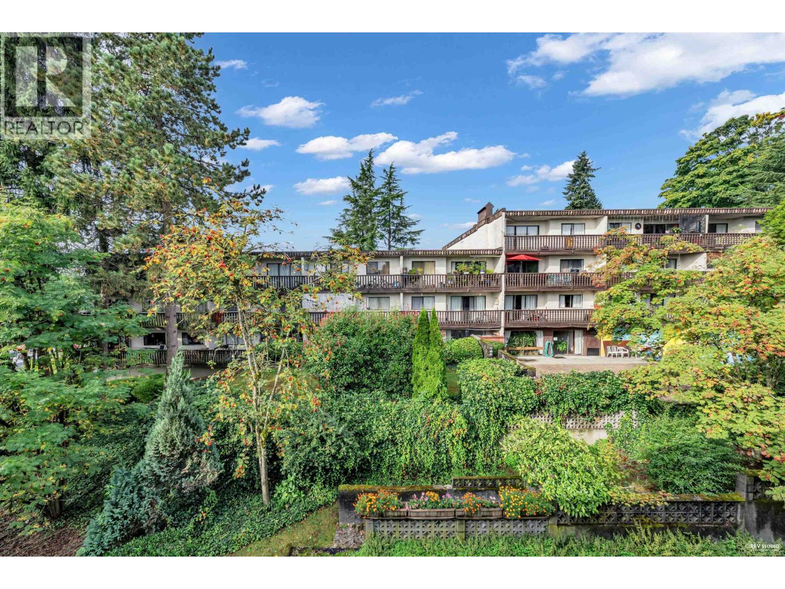 302 371 ELLESMERE AVENUE, Burnaby