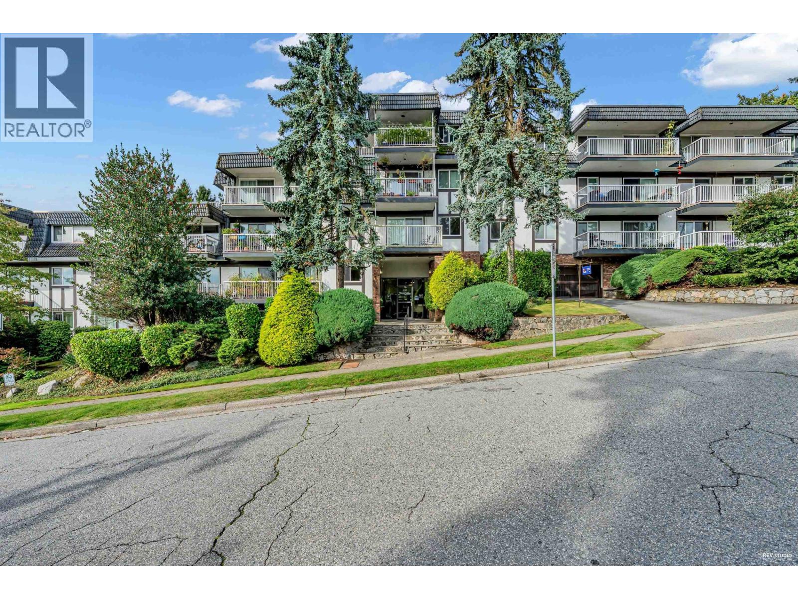 302 371 ELLESMERE AVENUE, Burnaby