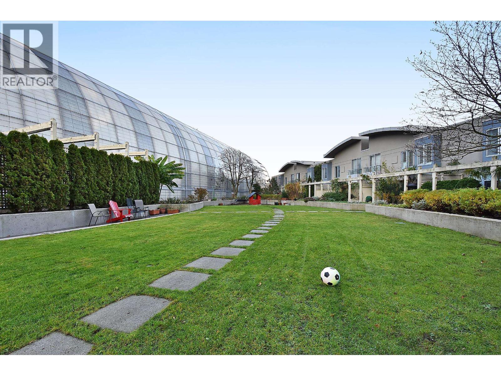 905 63 KEEFER PLACE, Vancouver