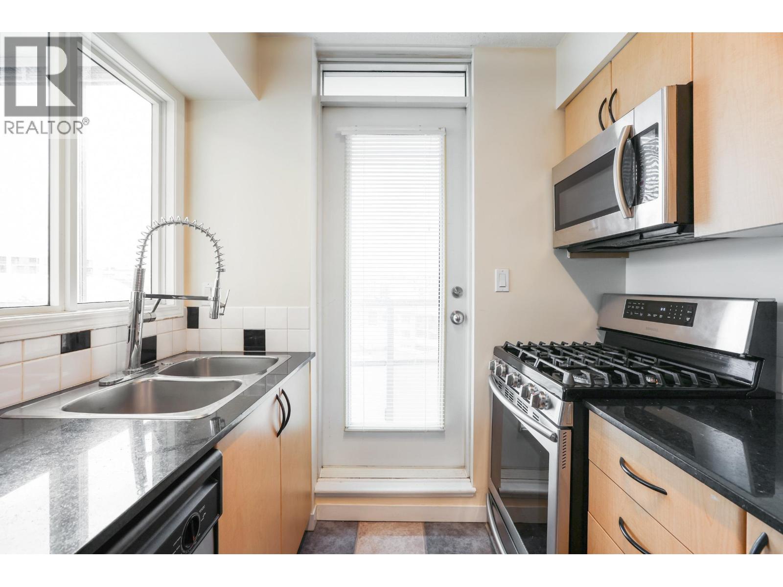 905 63 KEEFER PLACE, Vancouver