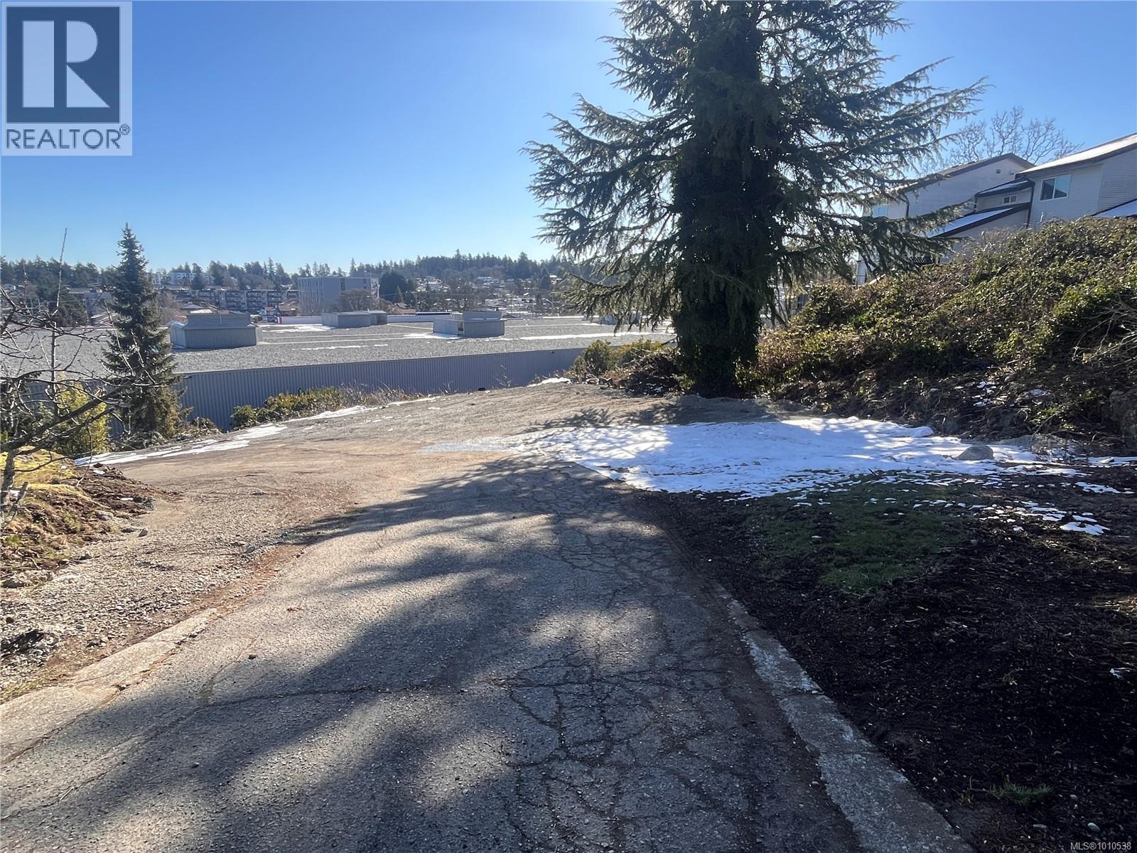  107 Island Highway, View Royal