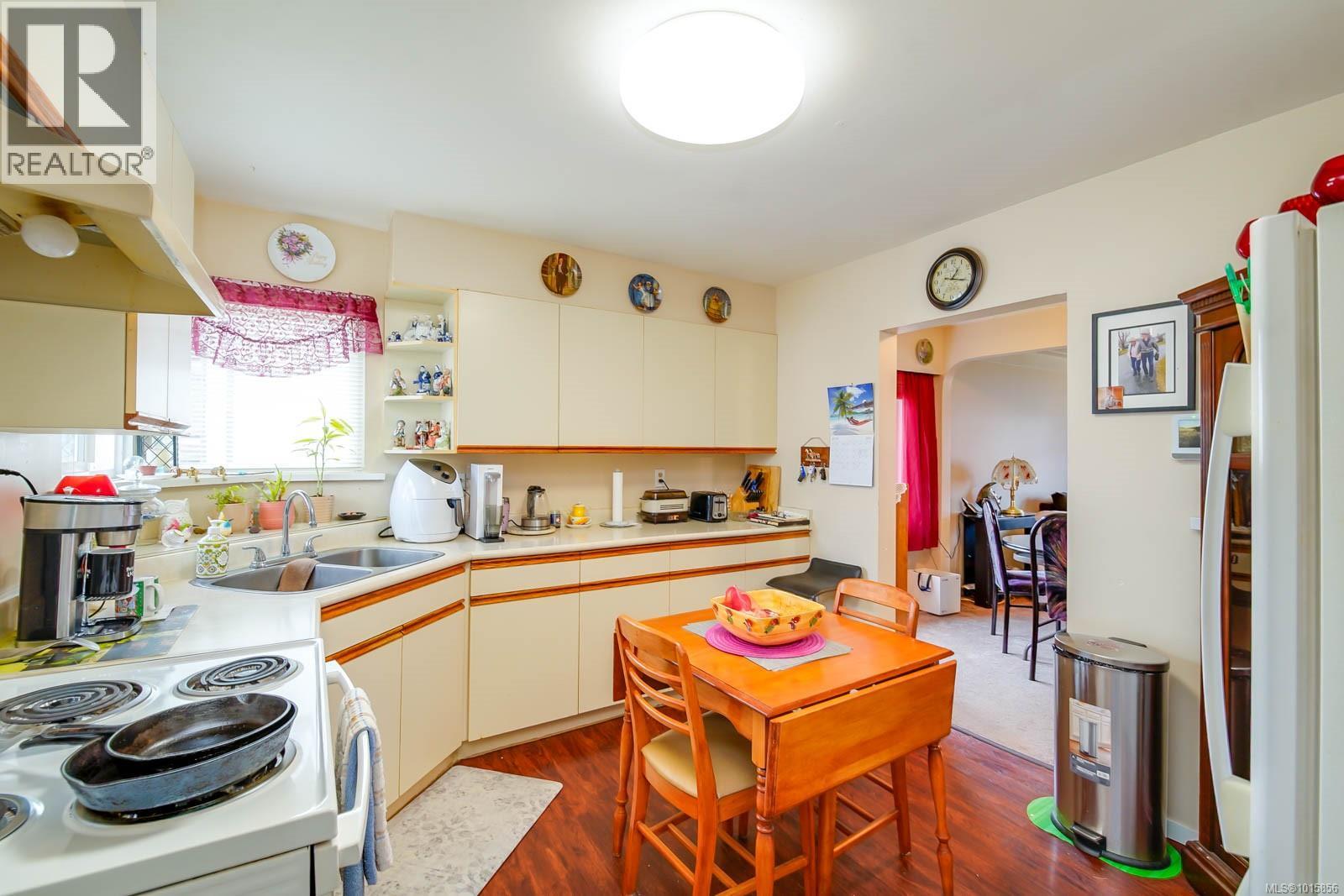 3582 11th Ave, Port Alberni