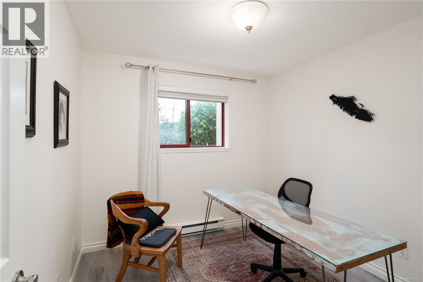 107 873 Esquimalt Road, Esquimalt