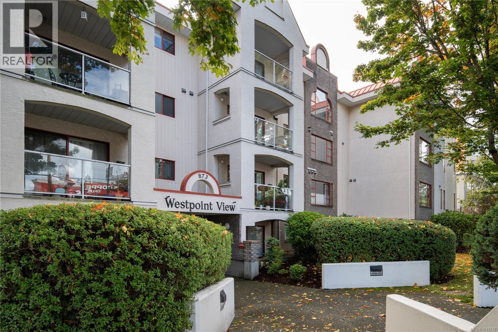 107 873 Esquimalt Road, Esquimalt