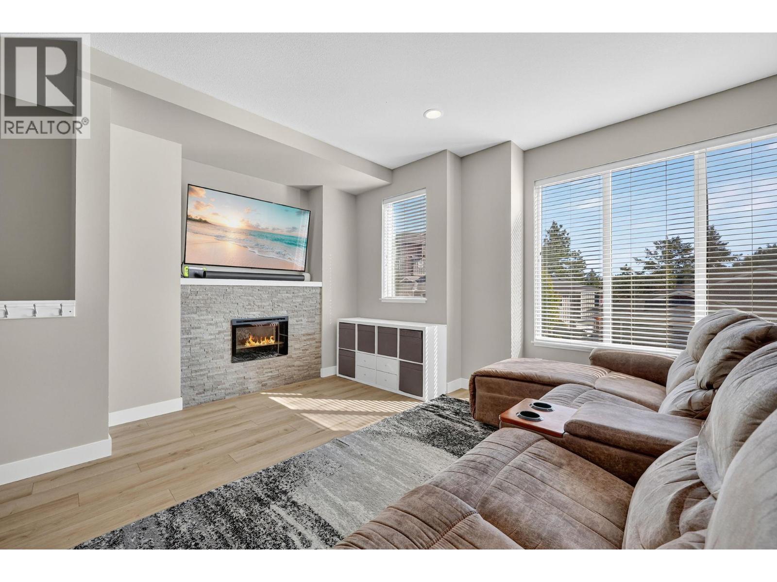 2490 Tuscany Drive Unit# 14, West Kelowna