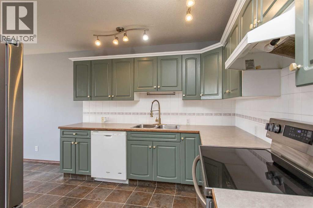 31 Old Boomer Road, Sylvan Lake