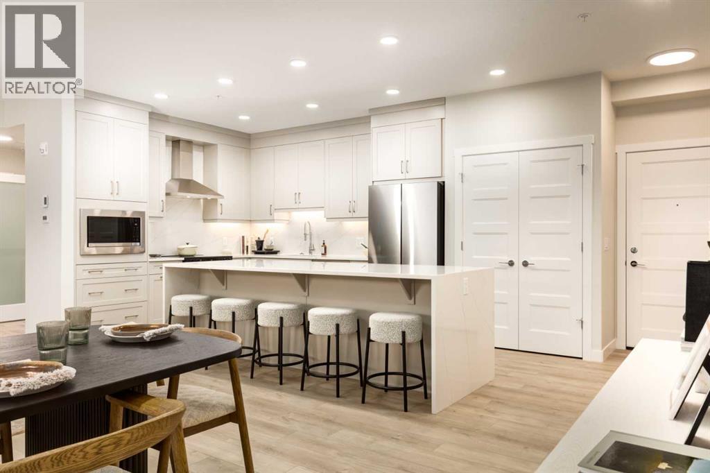 2113, 2117 81 Street SW, Calgary, Alberta