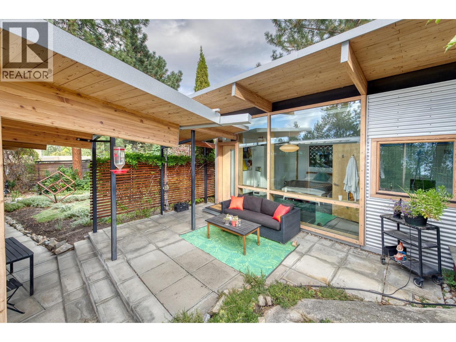2843 Arawana Place, Naramata