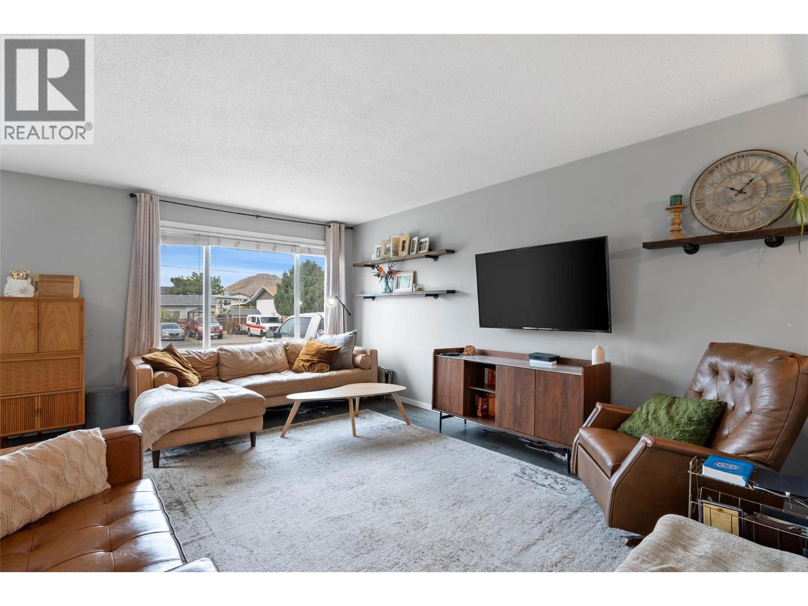 1027 Ollek Street, Kamloops