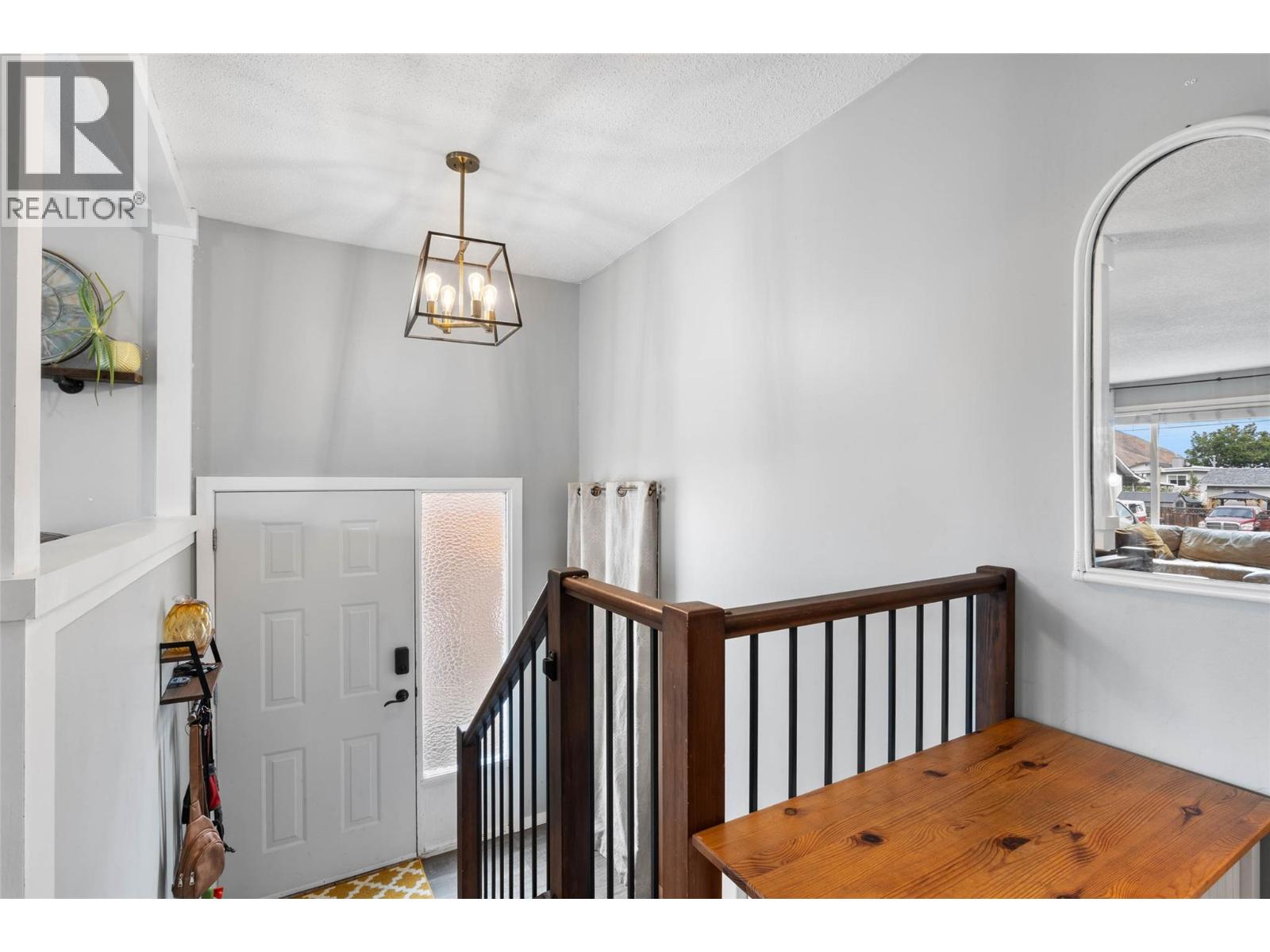 1027 Ollek Street, Kamloops