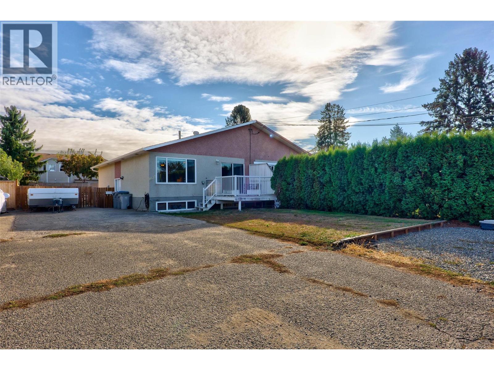 1027 Ollek Street, Kamloops