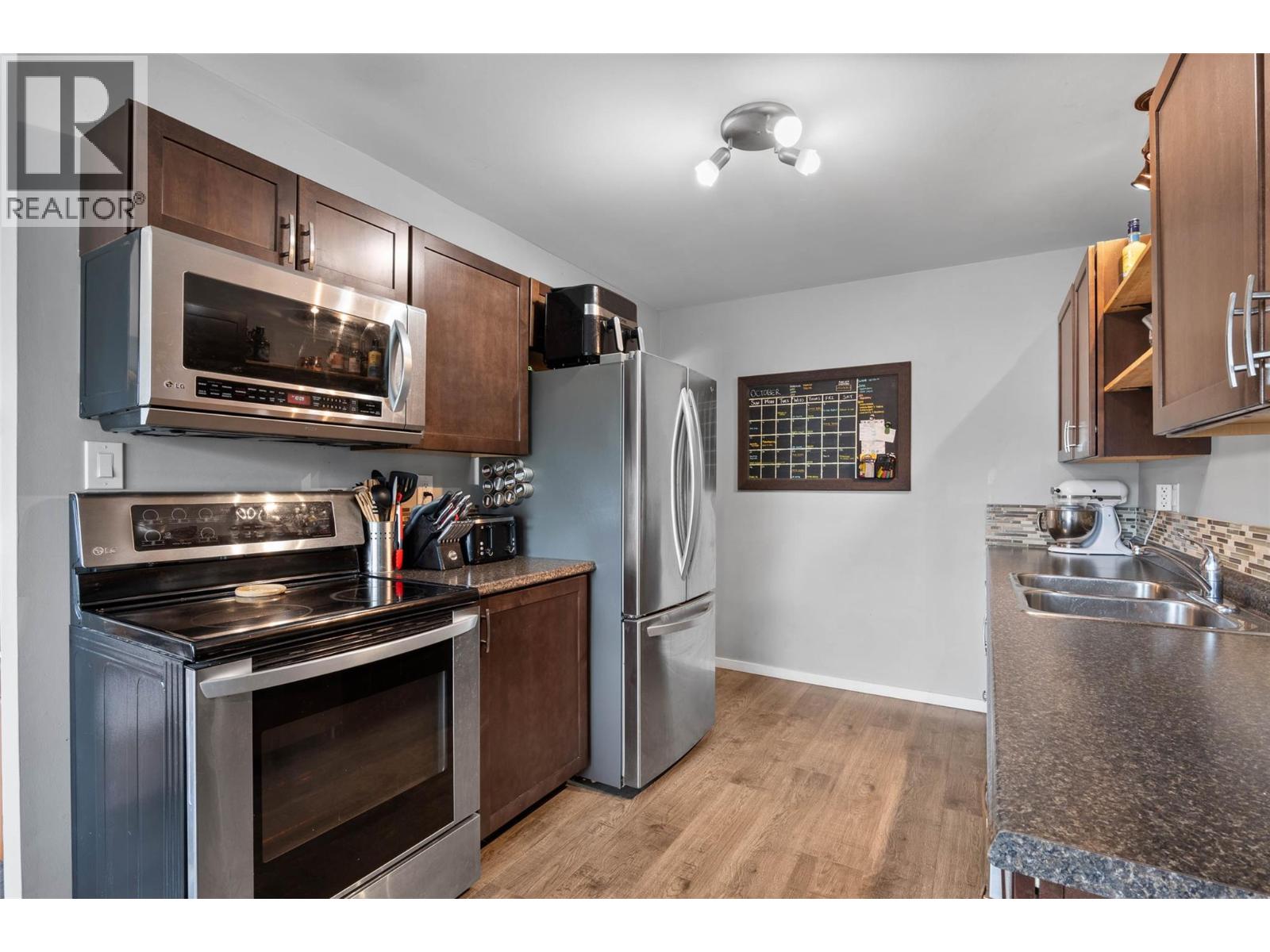 1027 Ollek Street, Kamloops