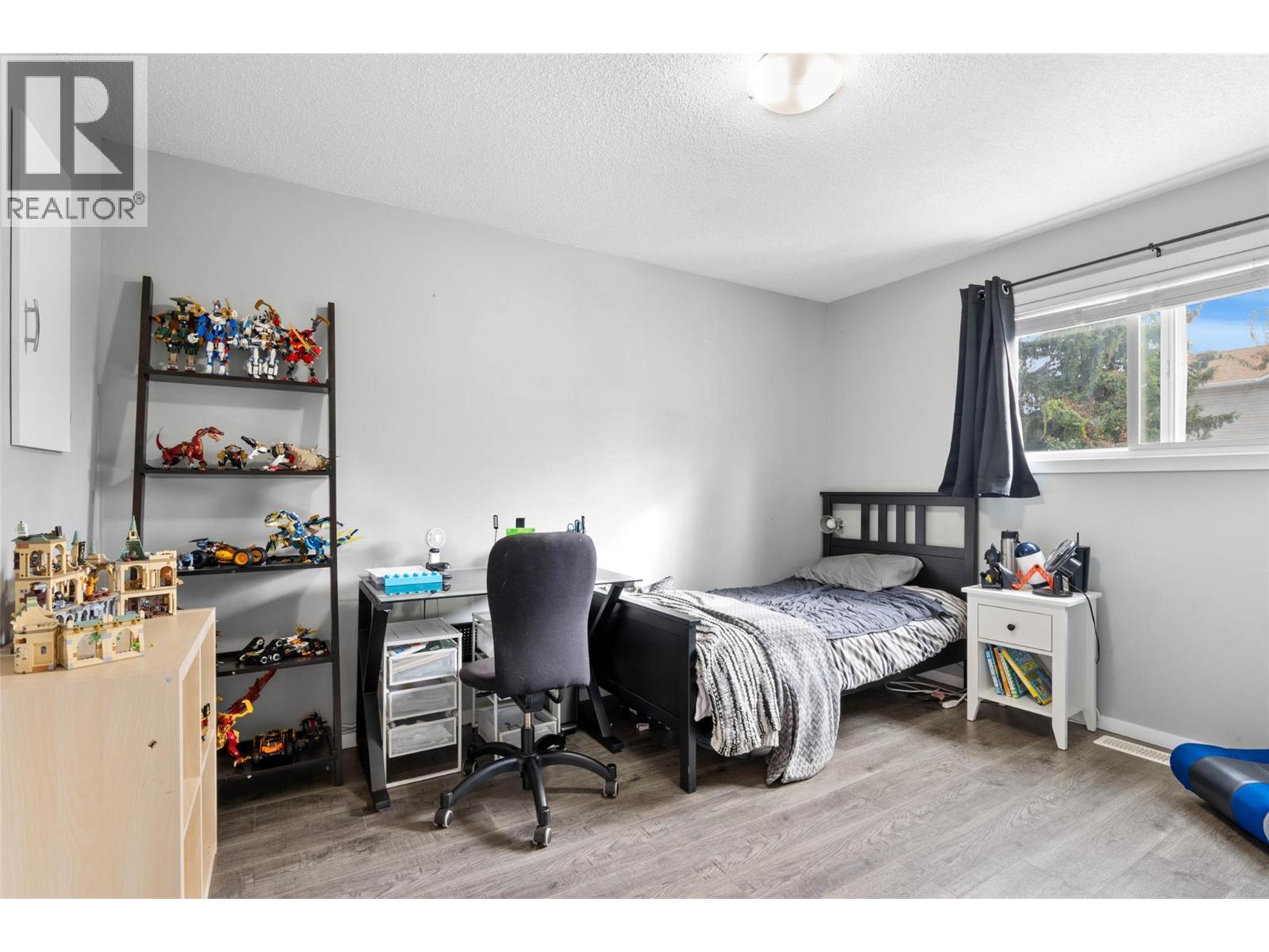 1027 Ollek Street, Kamloops