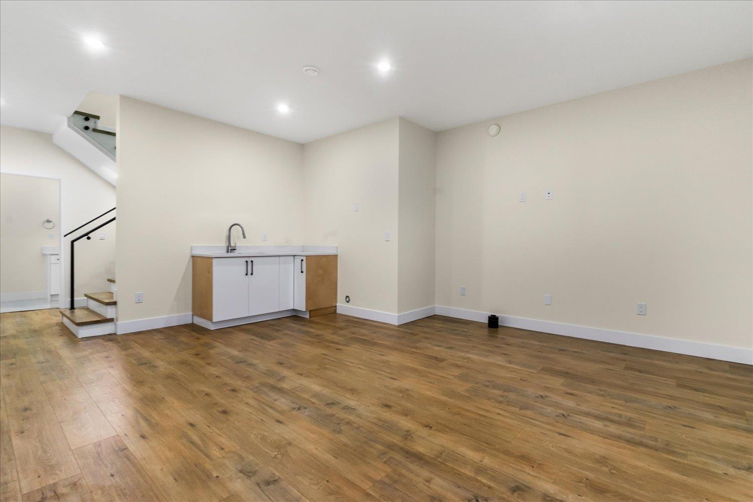 8211 HARVEST PLACE, Eastern Hillsides, Chilliwack