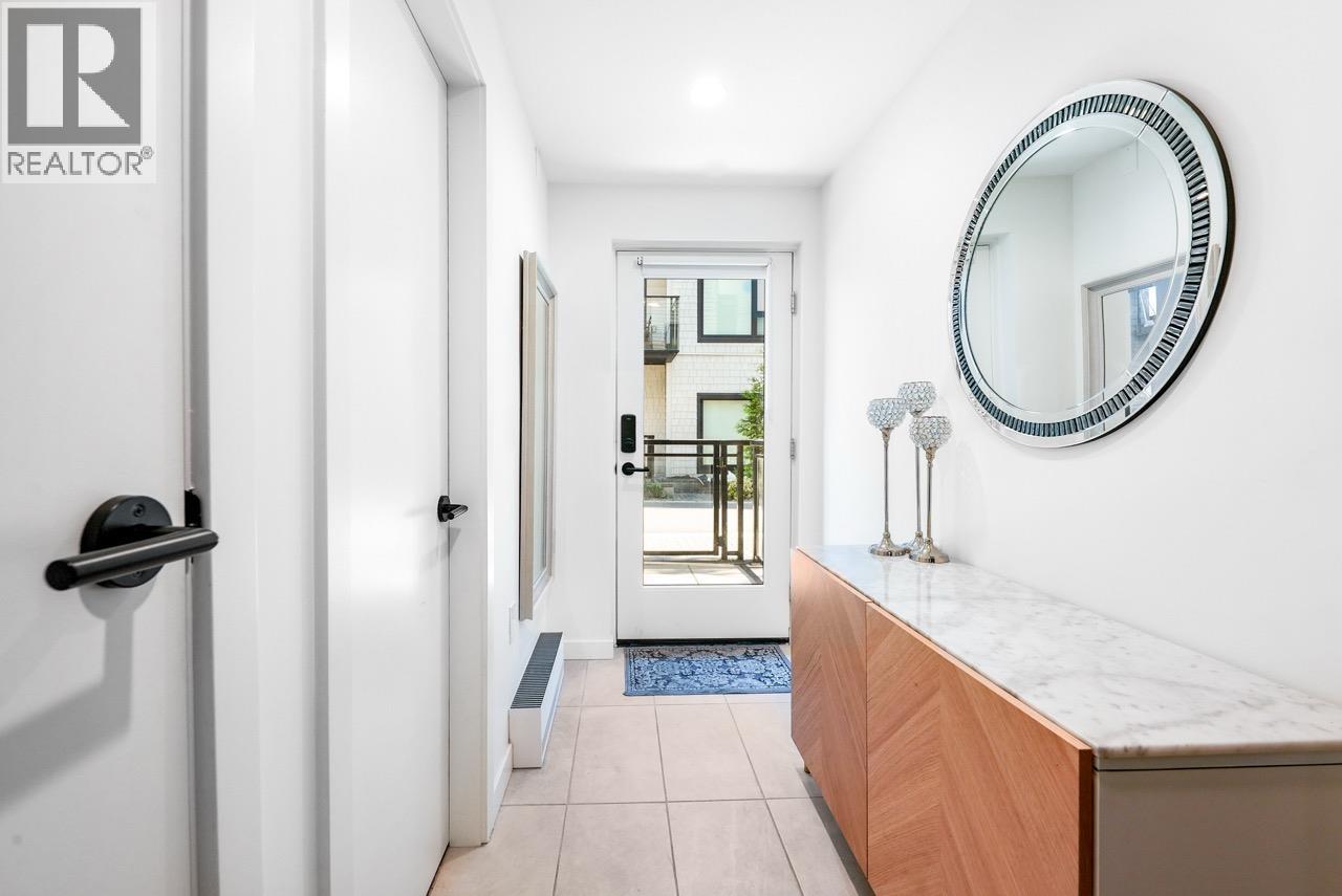 137 535 E 2ND STREET, North Vancouver