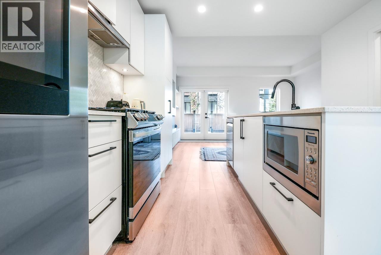 137 535 E 2ND STREET, North Vancouver