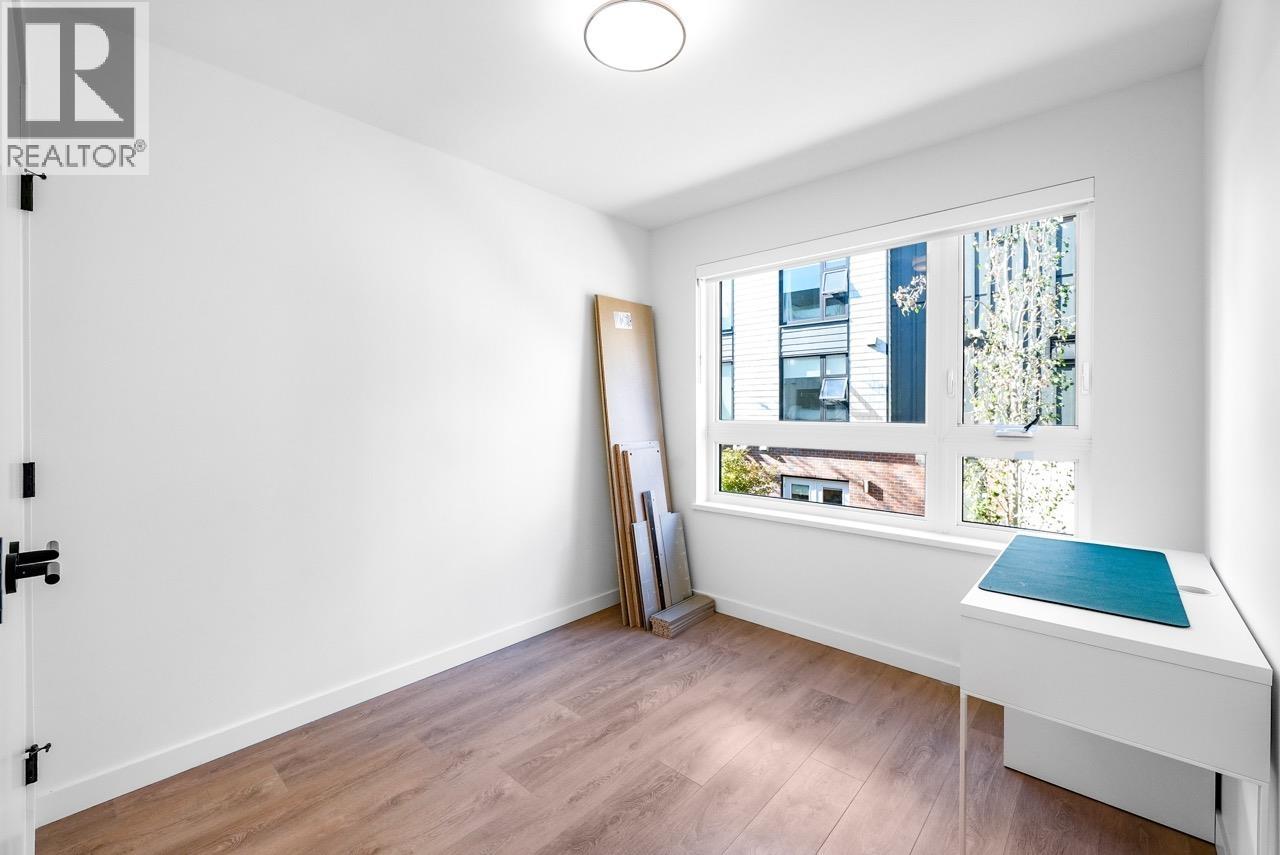 137 535 E 2ND STREET, North Vancouver