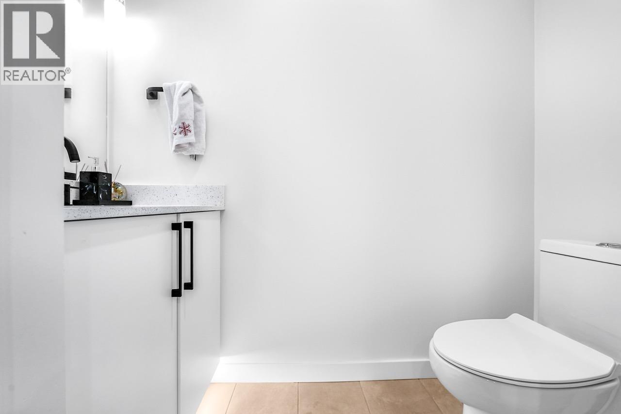 137 535 E 2ND STREET, North Vancouver