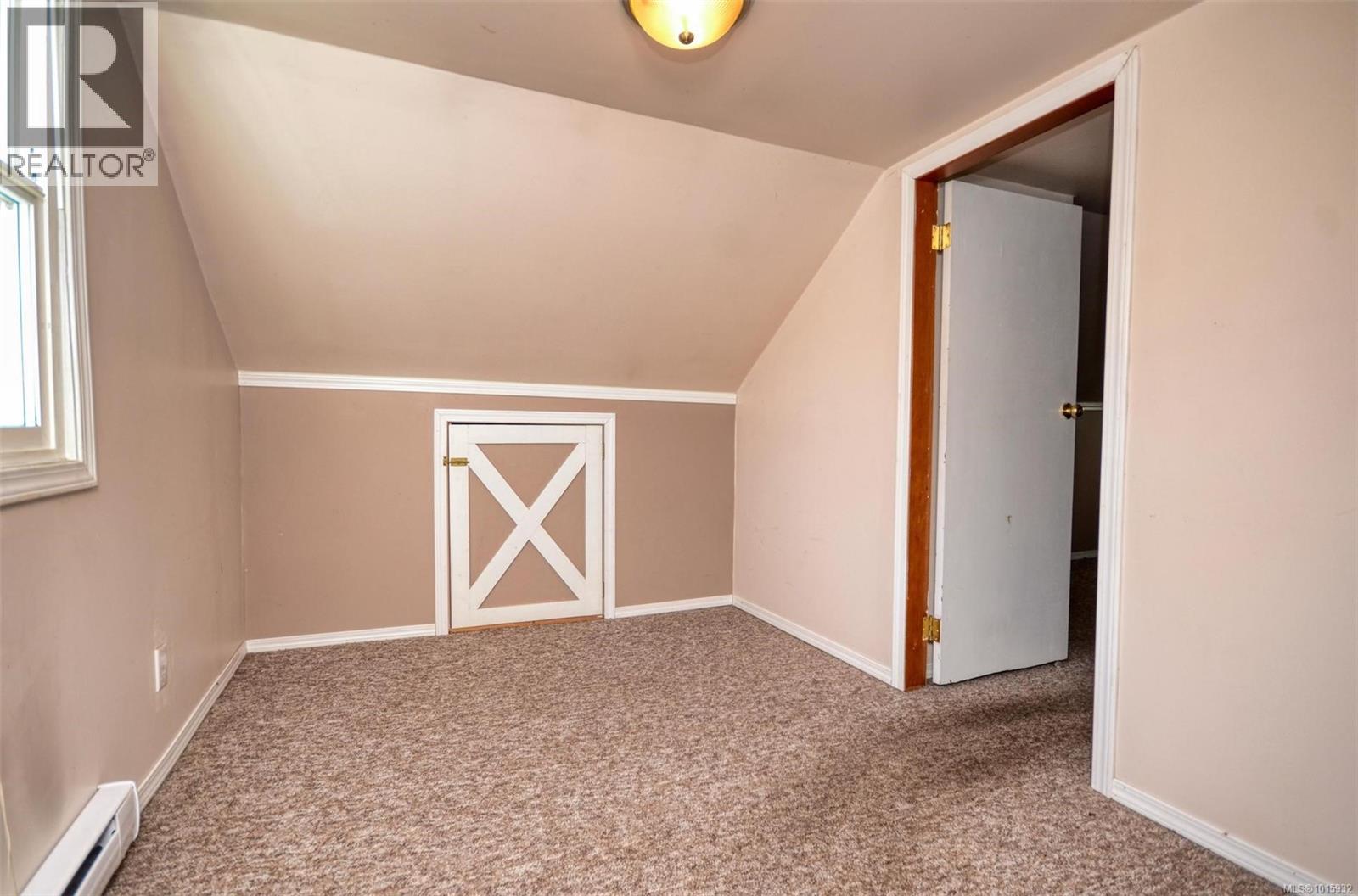 1006 Lyall St, Esquimalt