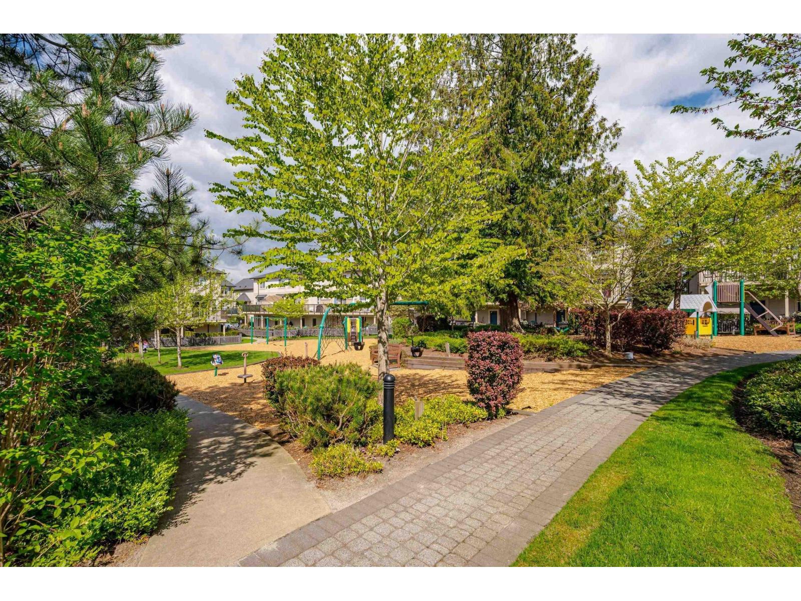 170 7938 209 STREET, Langley