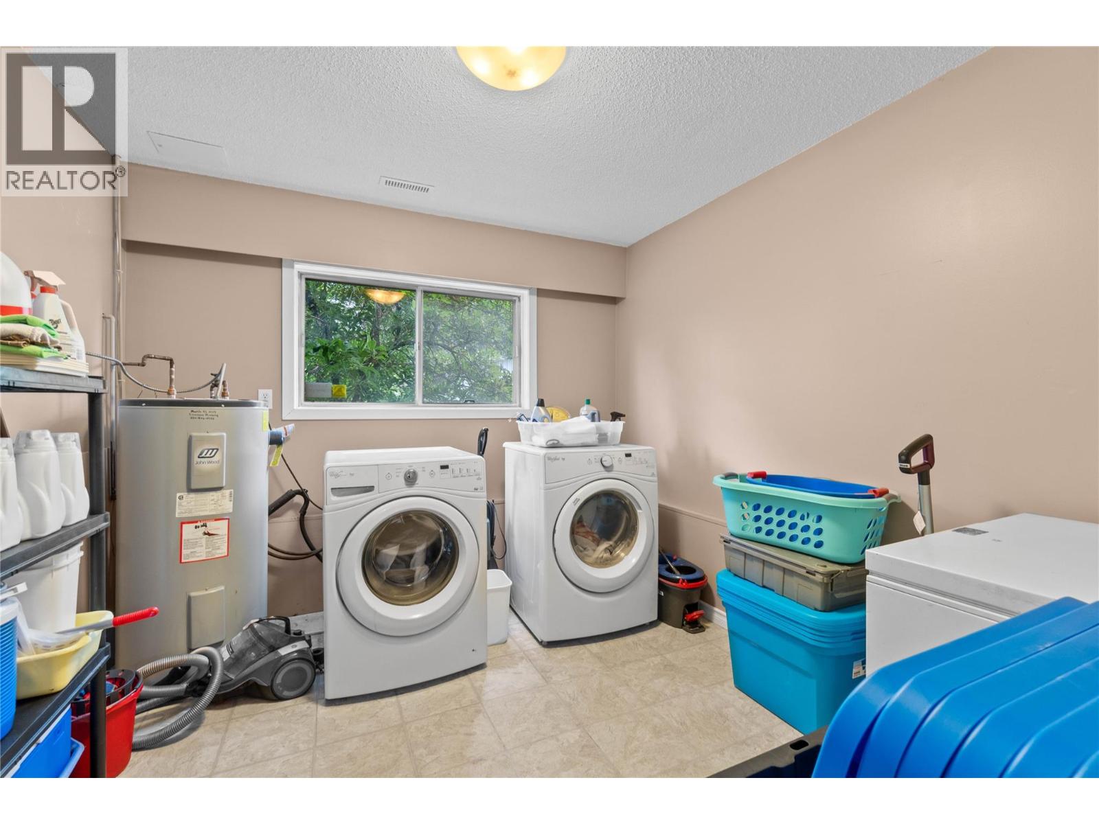 4102 Malakwa Road, Malakwa