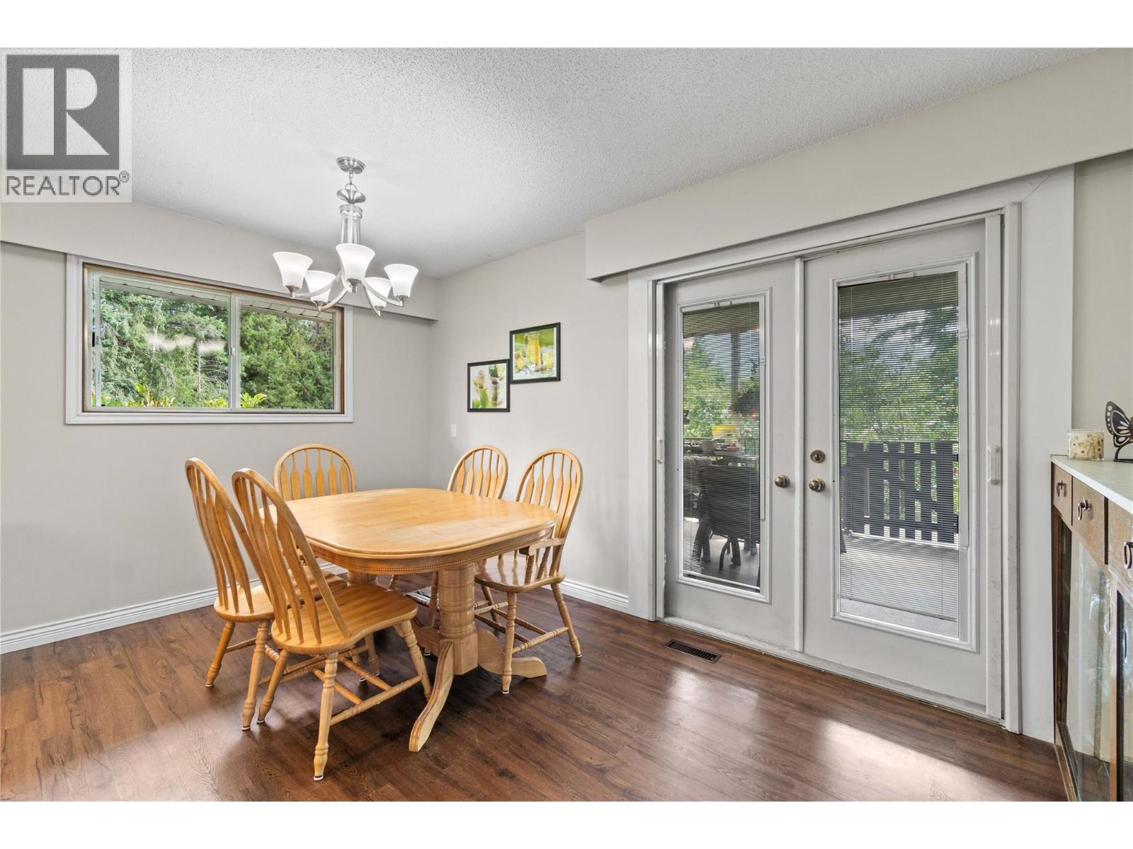 4102 Malakwa Road, Malakwa