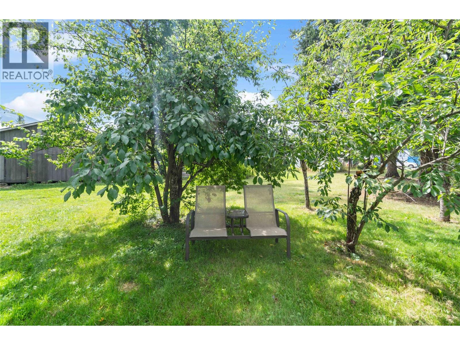4102 Malakwa Road, Malakwa