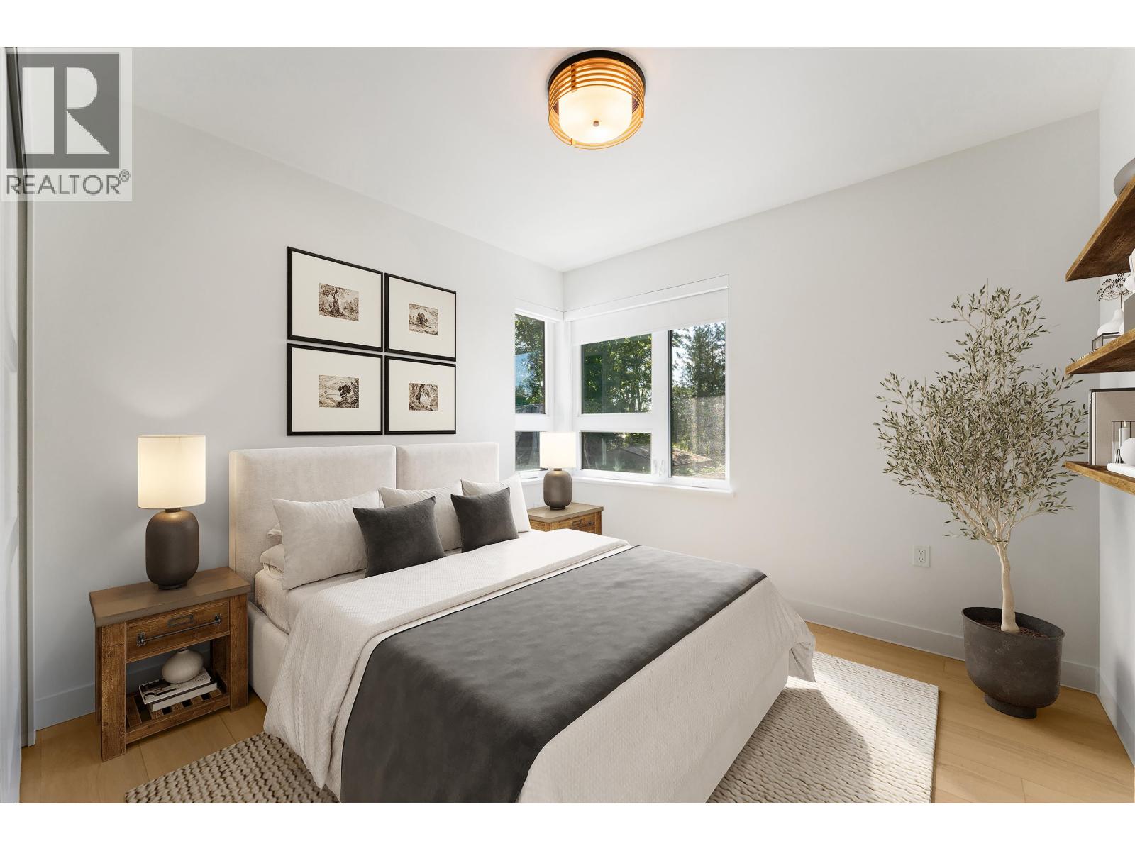 844 ST. DENIS AVENUE, North Vancouver