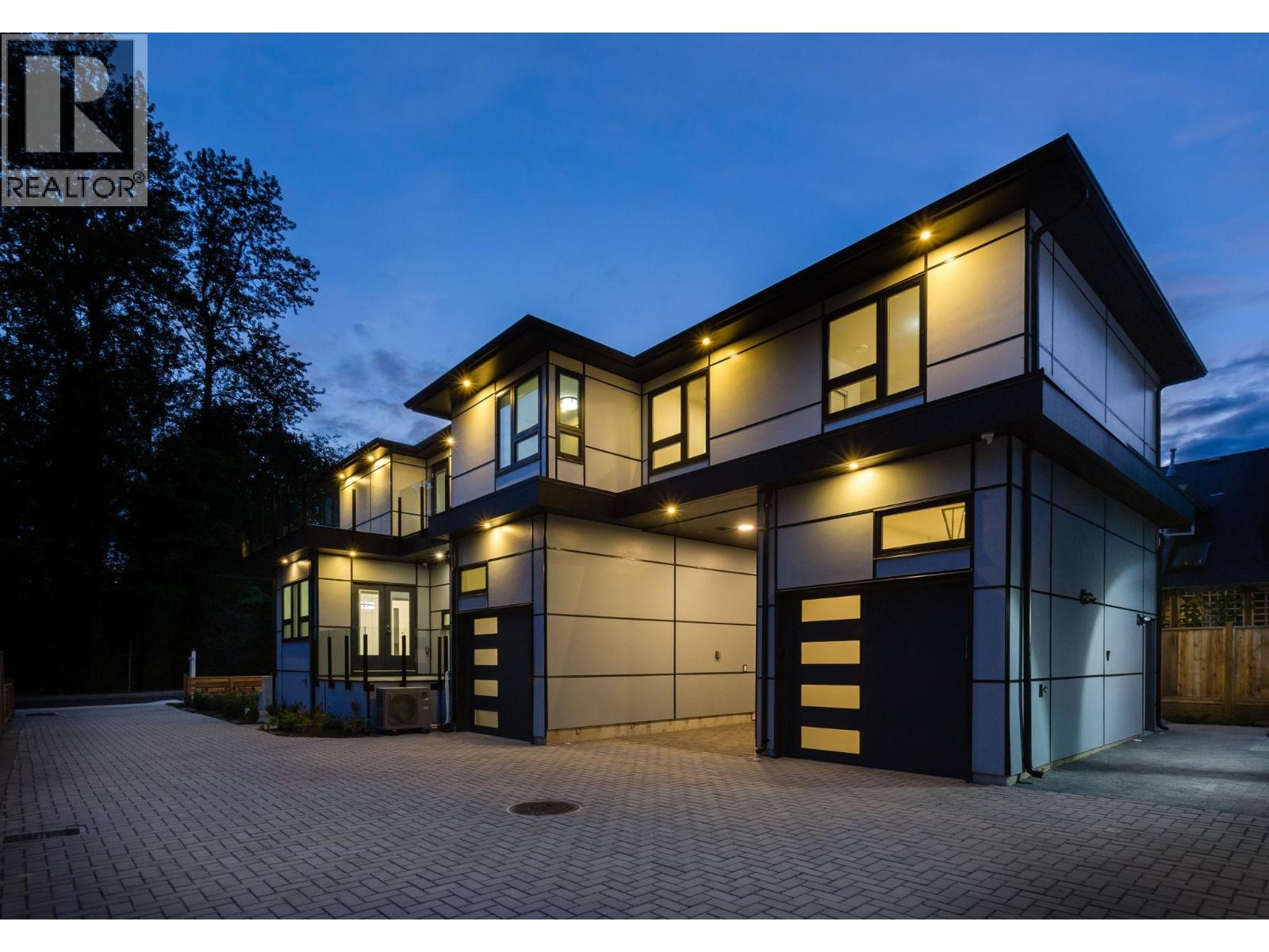 844 ST. DENIS AVENUE, North Vancouver