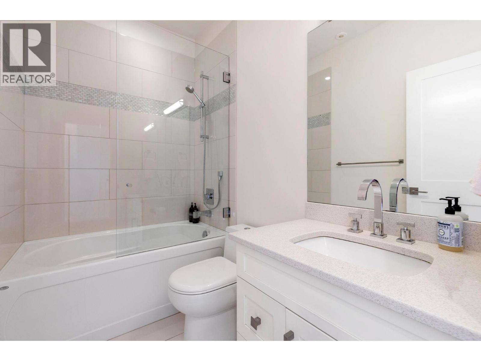 13 3756 Lakeshore Road, Kelowna