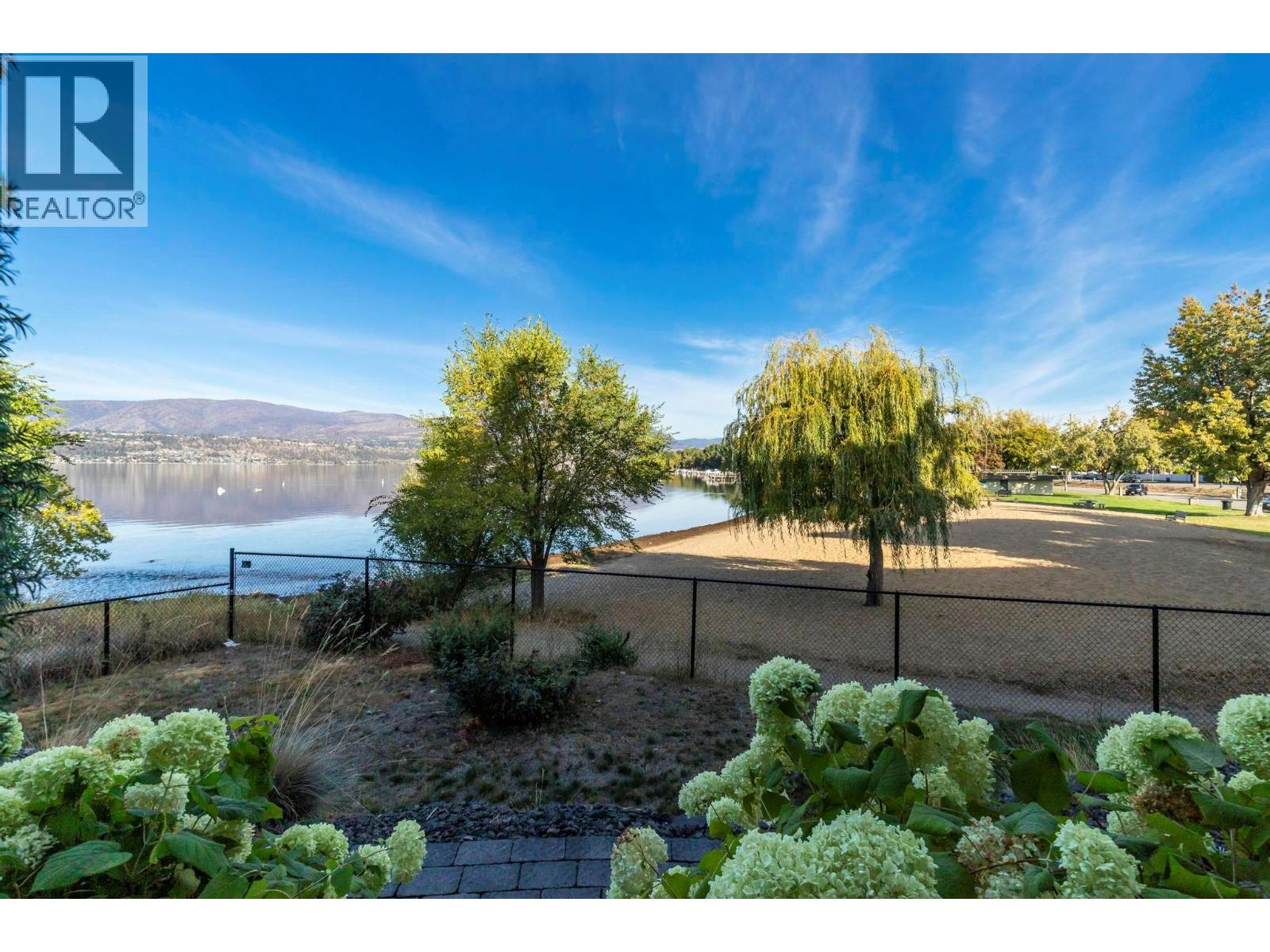 13 3756 Lakeshore Road, Kelowna