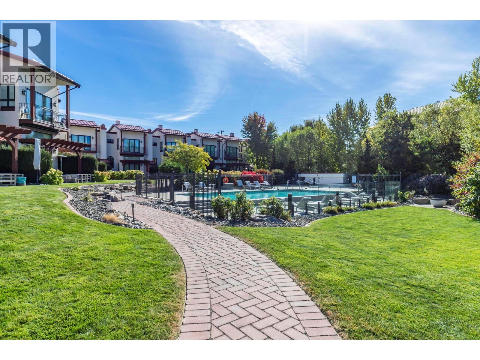 13 3756 Lakeshore Road, Kelowna
