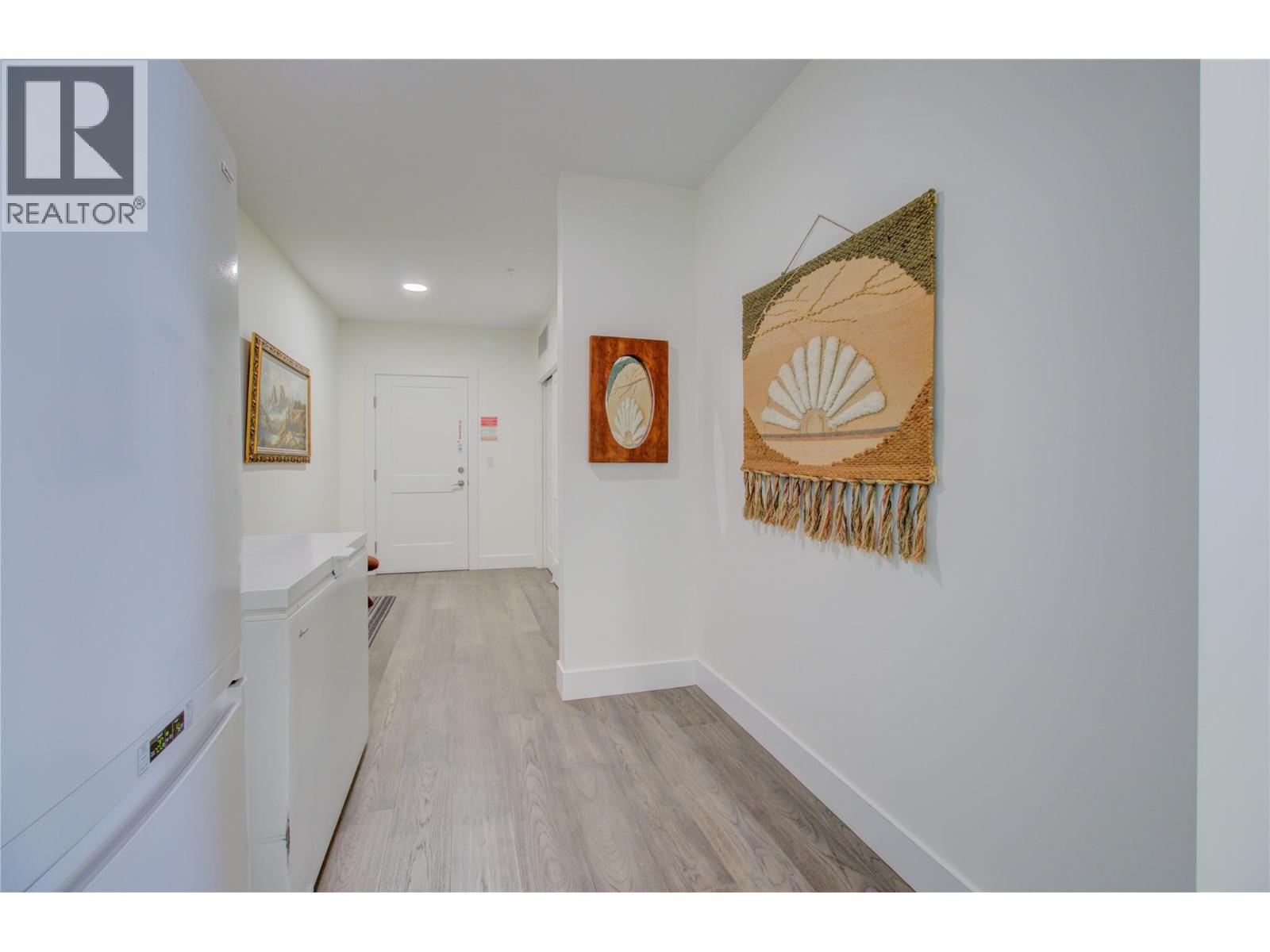 202 131 Harbourfront Drive Northeast, Salmon Arm