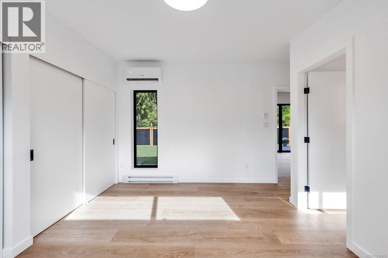 1927 Cumberland Rd, Courtenay