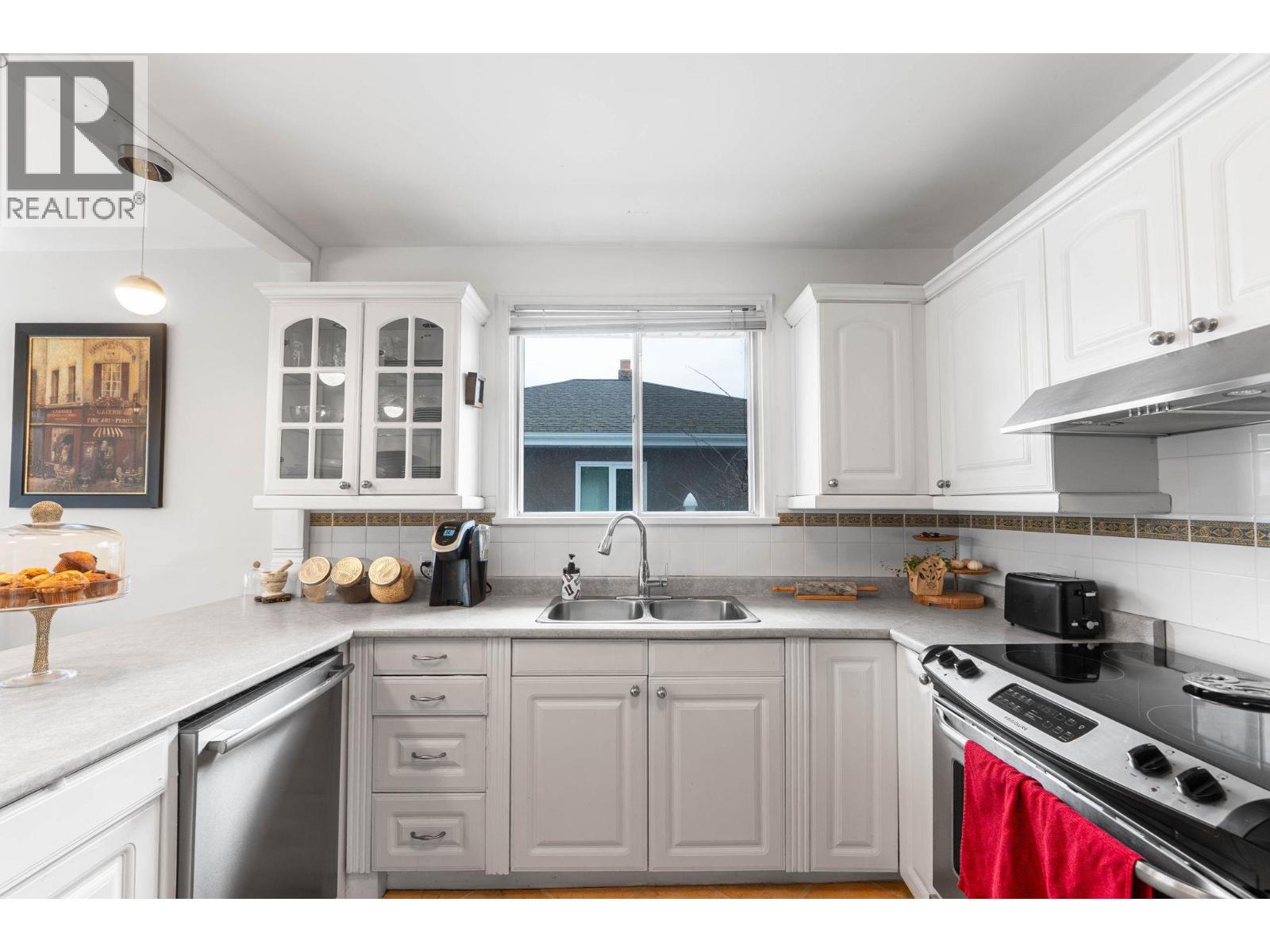  634 Latimer Avenue, Penticton
