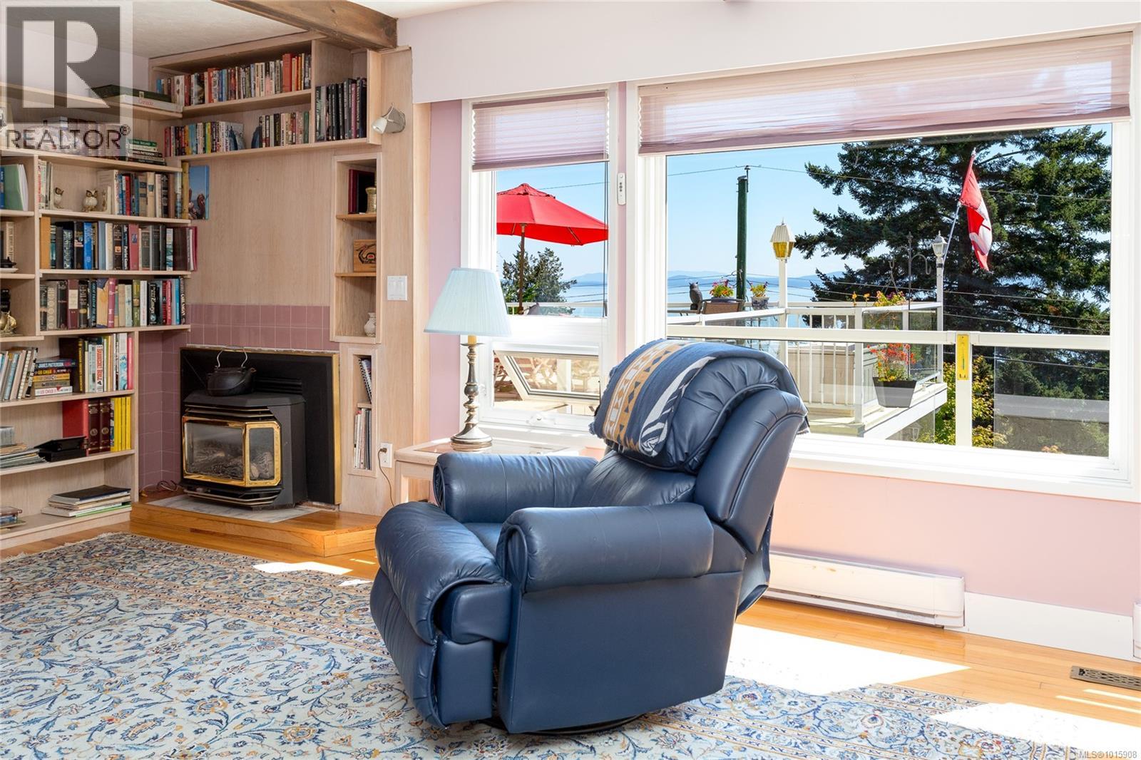  4964 Lochside Drive, Saanich