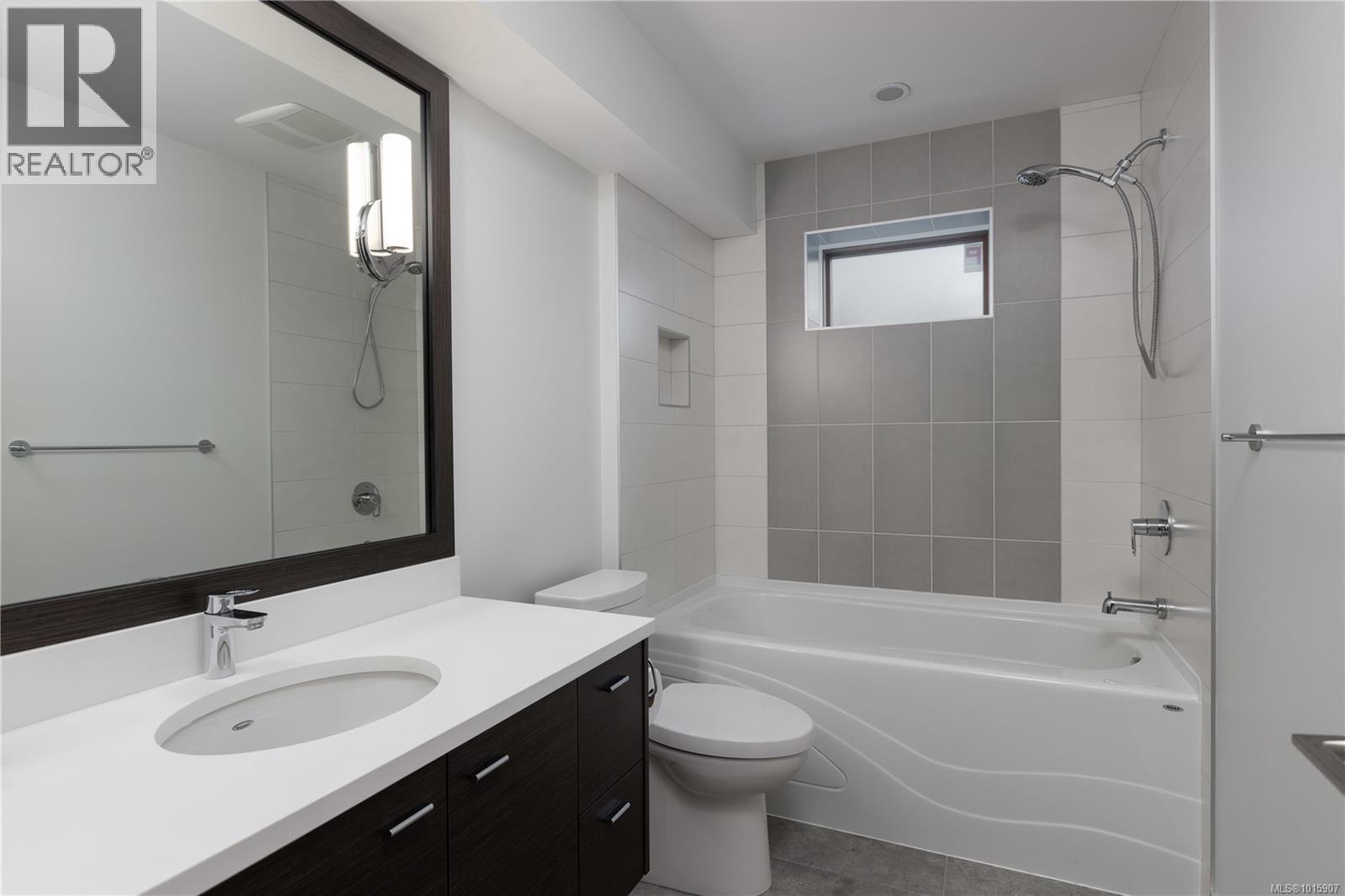  1198 Hewlett Place, Oak Bay