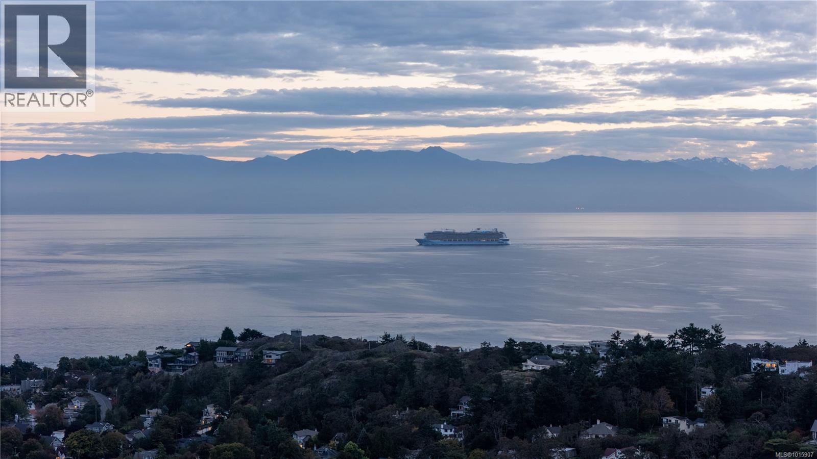  1198 Hewlett Place, Oak Bay