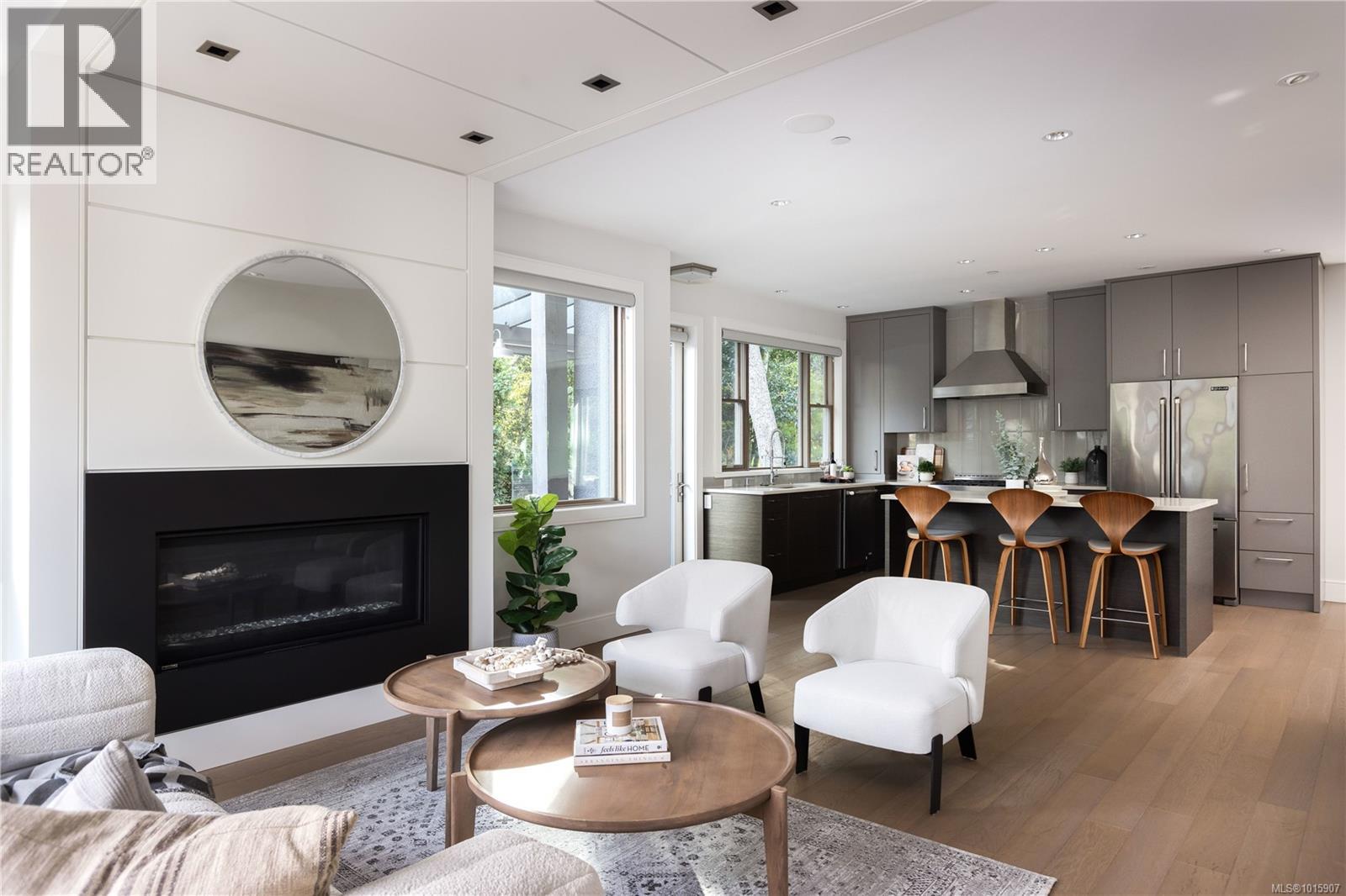  1198 Hewlett Place, Oak Bay