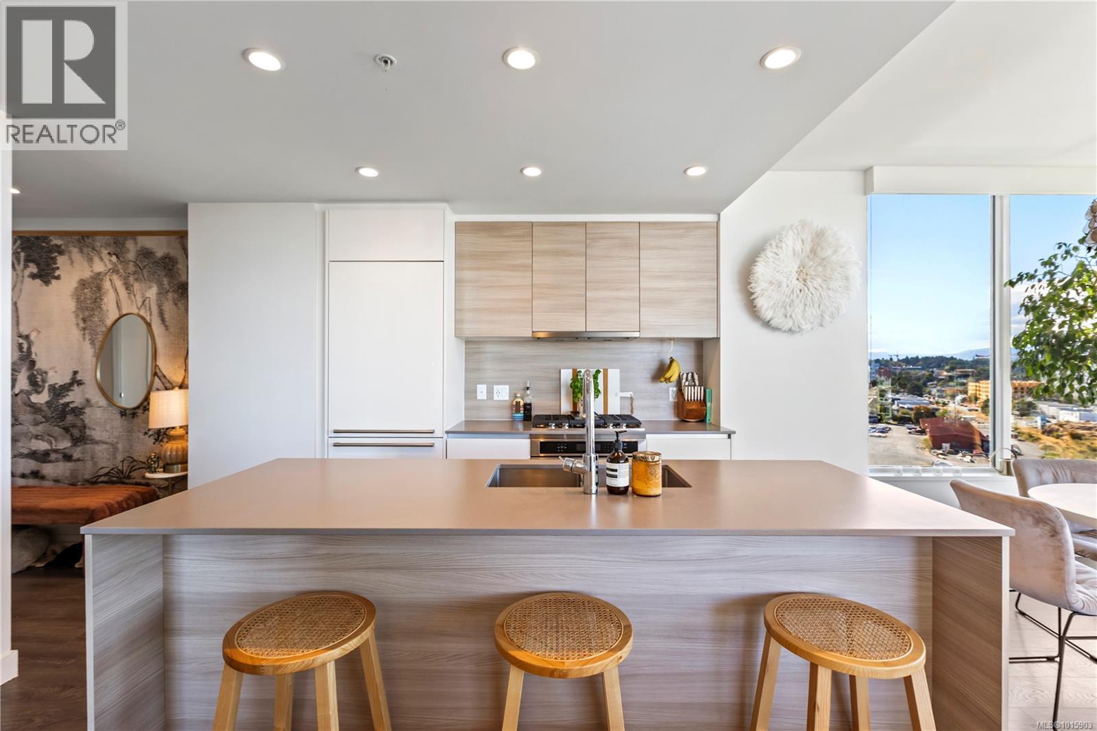 905 60 Saghalie Road, Victoria