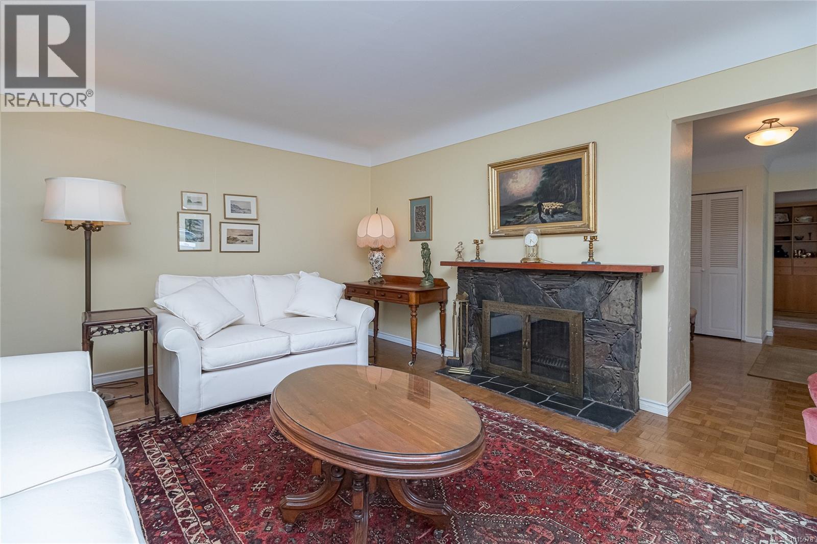  1941 Mayfair Drive, Saanich