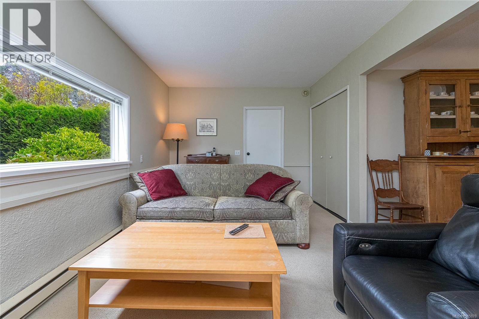  1941 Mayfair Drive, Saanich