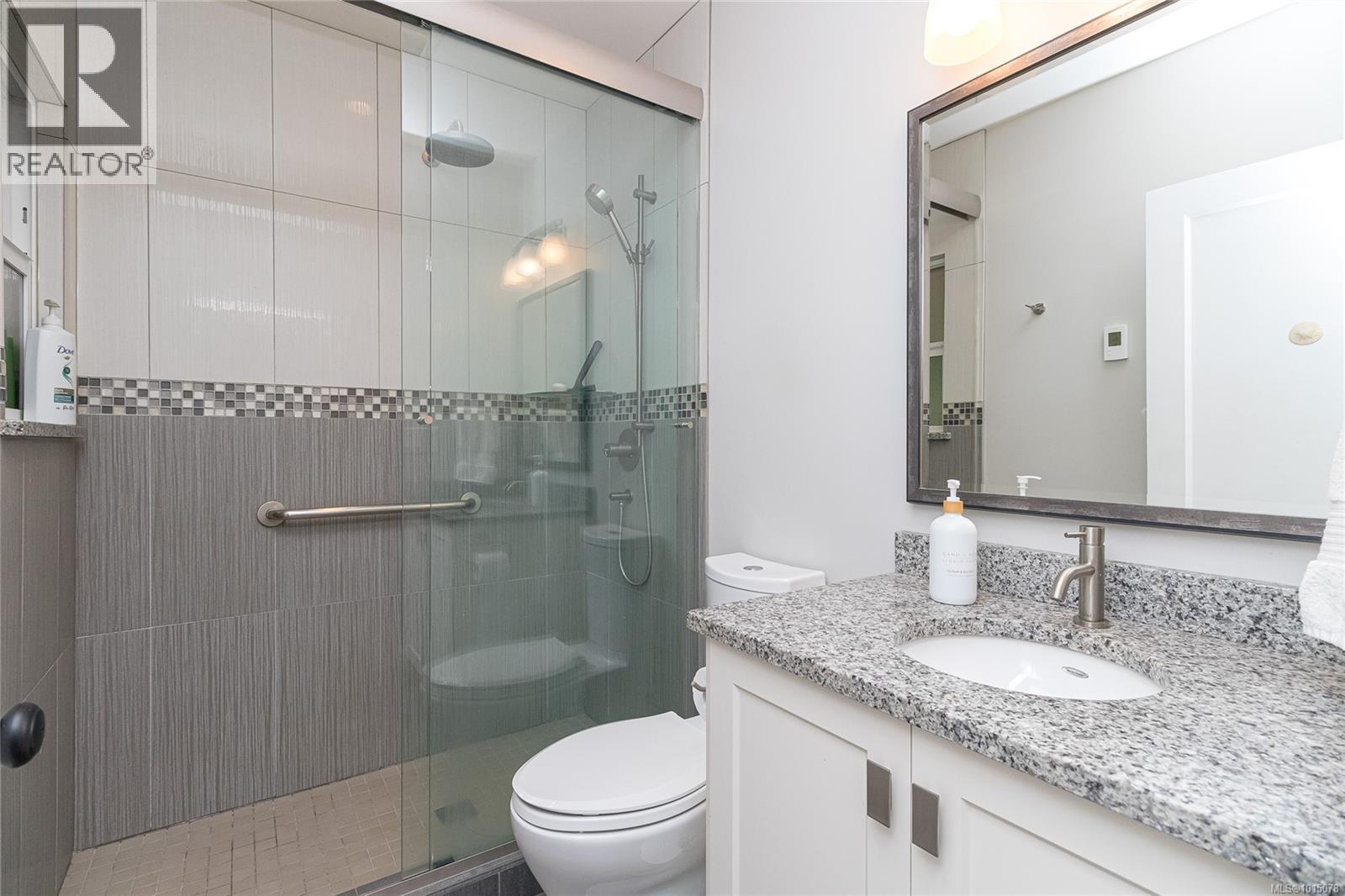  1941 Mayfair Drive, Saanich