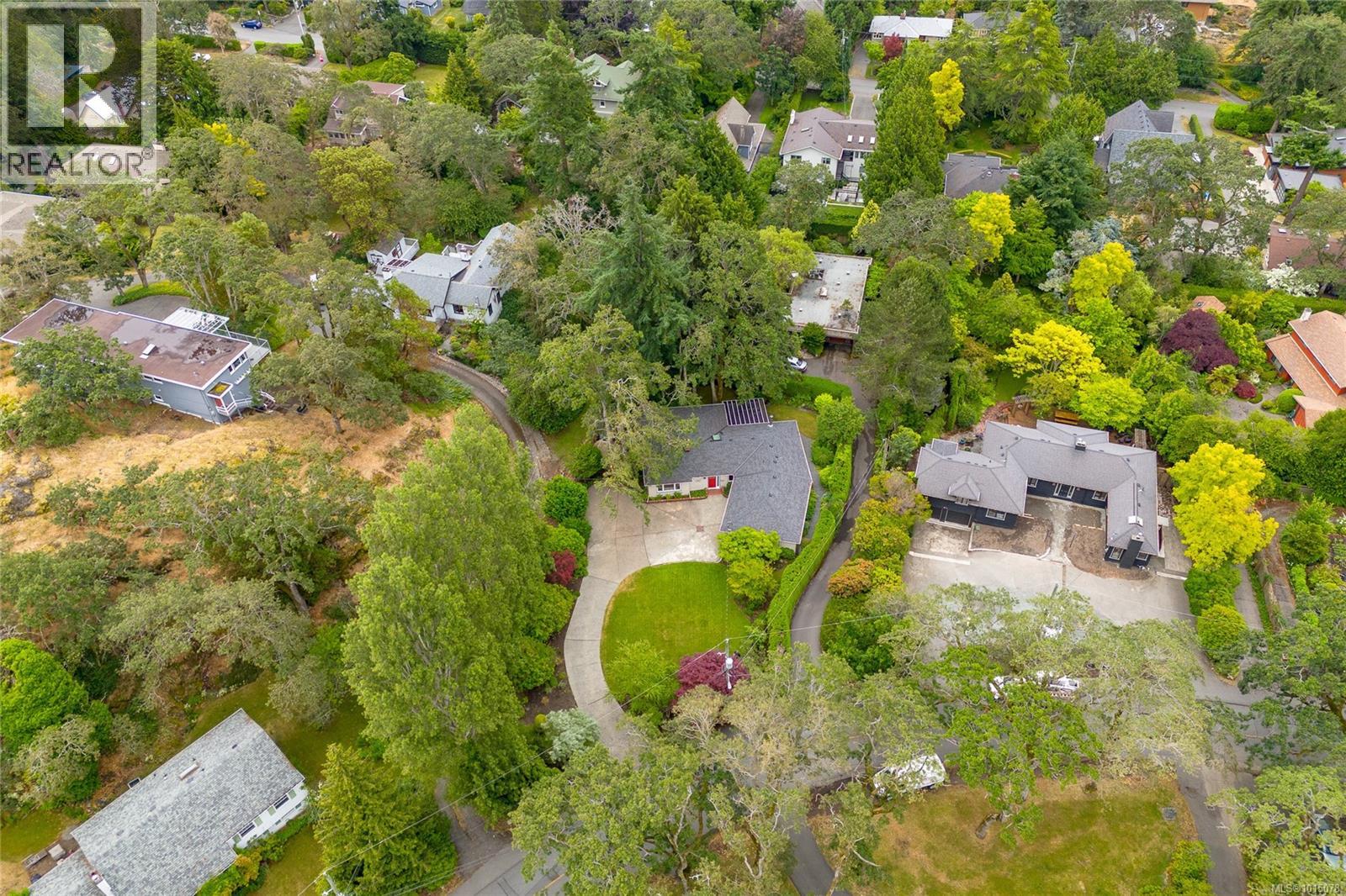  1941 Mayfair Drive, Saanich